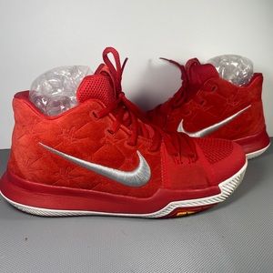 NIKE KYRIE 3 GS 'UNIVERSITY RED' UNIVERSITY RED/WOLF GREY 859466-601 size 6 Y